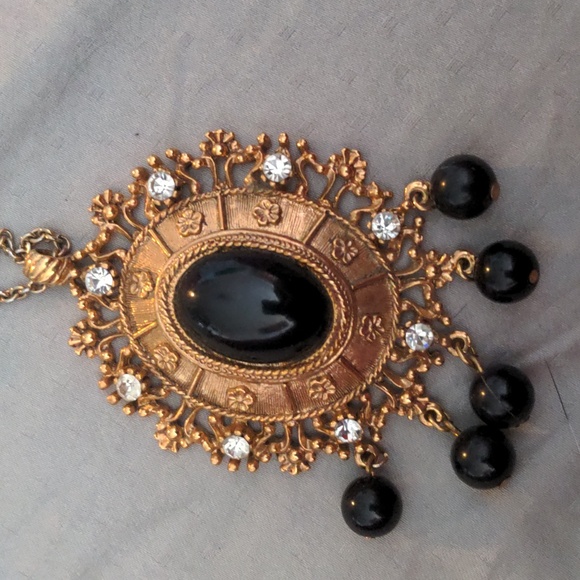 Funky 1970s Celebrity Gems Medallion Pendant Necklace Gothic Vintage Chunky - Picture 2 of 8